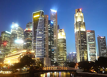 シンガポール賃貸・不動産 ラッフルズプレイスの高層ビル群