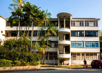 ストリームライン・モダン様式の建物